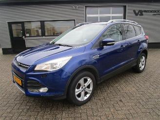 skadebil auto Ford Kuga 1.5 Trend Edition 2015/11
