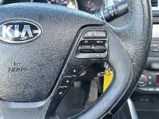 Kia Cee d 1.4 CVVT picture 17