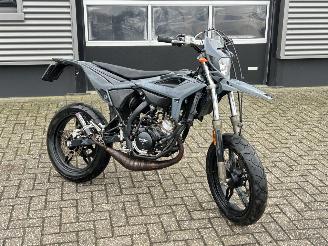 Vaurioauto  scooters Beta  RR 50 2024/11