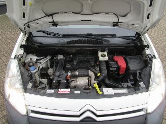 Citroën Berlingo 1.6 BlueHDI 75 Club marge picture 23