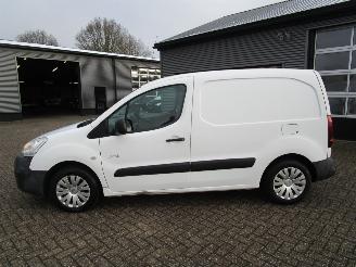 Citroën Berlingo 1.6 BlueHDI 75 Club marge picture 2