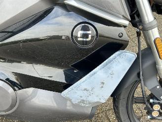 Super Soco  TS Streethunter picture 9