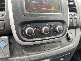 Renault Trafic 2.0 DCI T29 L2H2 Comfort Line picture 22