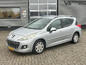 Damaged car Peugeot 207 SW 1.4 VTi Active 2013/4