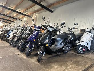 škoda koloběžky Overige  Partij 58 scooters 2026/1