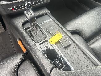 Volvo V-90 2.0 T4 Momentum Automaat picture 27