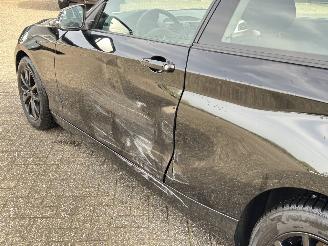 BMW 1-serie 114i 3drs picture 23