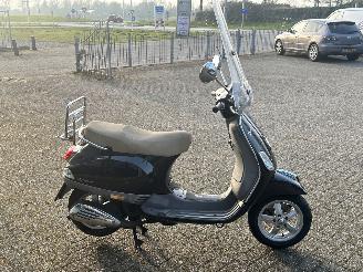 Vespa  LX 50 4T picture 6
