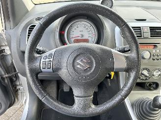 Suzuki Splash 1.0 VVT Comfort picture 15