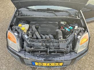 Ford Fusion 1.4-16V Champion picture 22