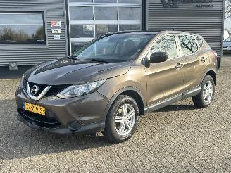 skadebil auto Nissan Qashqai 1.2 Acenta 2017/1