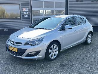 krockskadad bil auto Opel Astra 1.4 Turbo Blitz 2014/7