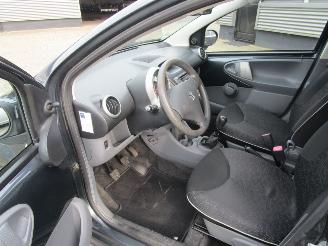 Peugeot 107 1.0-12V Sublime 5drs picture 11