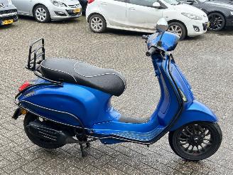 Vespa  Sprint 50 4T picture 6