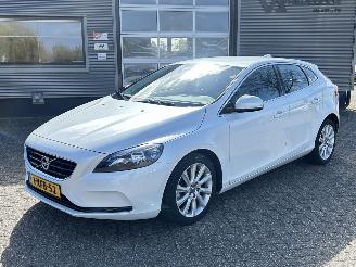  Volvo V-40 1.6 T2 Summum 2014/7