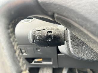 Peugeot 308 SW 1.6 VTi XS picture 17