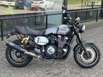Yamaha XJR 1300  picture 2