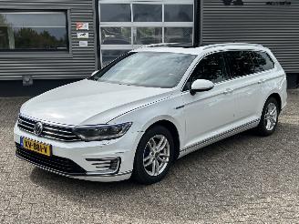 Schadeauto Volkswagen Passat Variant 1.4 TSI GTE 2016/12