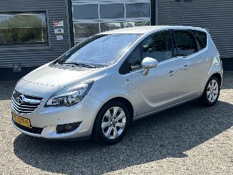 Voiture accidenté Opel Meriva 1.4 Turbo Blitz 2017/3