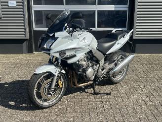 krockskadad bil motor Honda CBF 1000 Tophalf 2010/5