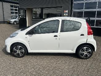 Peugeot 107 1.0-12V XR 5drs picture 2