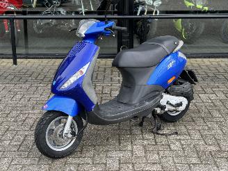 damaged scooters Piaggio  Zip 50 4T 2006/7