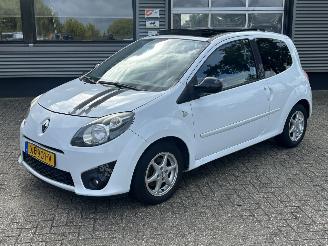 skadebil auto Renault Twingo 1.2-16V Dynamique Automaat 2009/3