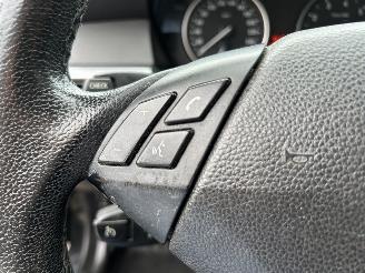 BMW 5-serie 520i Touring Automaat picture 19