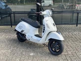 damaged motor cycles Vespa  GTS 300 i.e. Super 2010/10