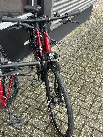 Overige  2x Trek Verve 2 EQ Lowstep 1x Cube Kathmandu picture 8