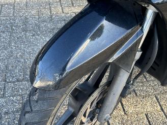 Kymco  People S picture 9