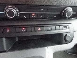 Peugeot Expert 231S 2.0 BlueHDI 120 Premium picture 10