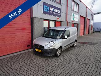 Coche siniestrado Fiat Doblo Cargo 1.3 MultiJet SX airco 154771 km marge !!!!!!!!! 2012/3