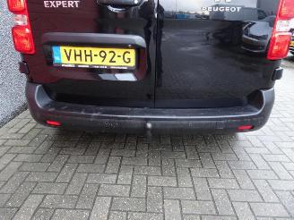 Peugeot Expert 2.0 BlueHDI 120 Standard Premium 3 zits picture 18