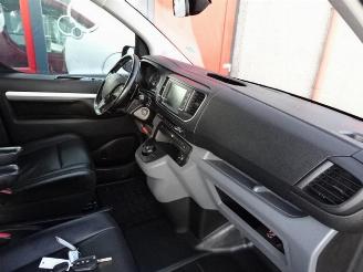 Peugeot Expert 231L 2.0 BlueHDI 180 DC Premium 180 PK LEER picture 25