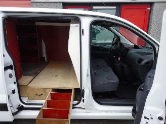 Peugeot Expert 227 2.0 HDI L1H1 Profit+ airco 3 zits picture 14