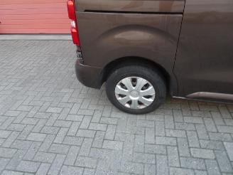 Peugeot Expert 231C 2.0 BlueHDI 120 Premium Pack 3 zits airco picture 20