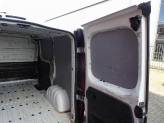 Renault Trafic 1.6 dCi T27 L1H1 Comfort 3 zits airco picture 24