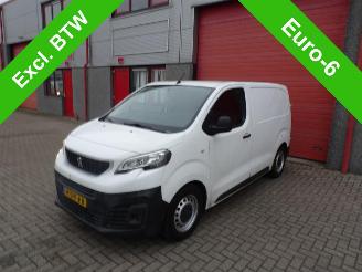 Schade bestelwagen Peugeot Expert 226C 1.6 BlueHDI 95 Pro airco motor defect !!!!!!!! 2017/7