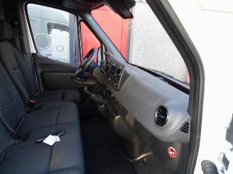 Mercedes Sprinter 314 2.2 CDI L2H2 DC 3zits airco picture 31