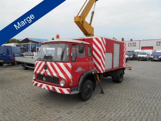occasion trucks Ford  bedford hoogwerker 1970
