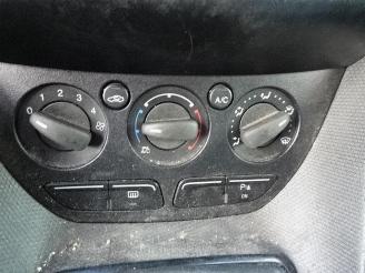Ford Transit Connect 1.5 TDCI L2 Trend airco picture 13