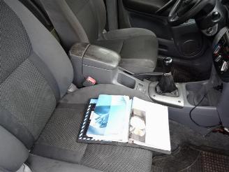 Toyota Rav-4 2.0 D-4D Linea Luna van / lkw airco picture 15