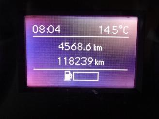 Mercedes Vito 111 CDI 118239 km !!!!!!!!! rijdbare schade picture 18
