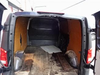 Mercedes Vito 109 CDI Functional airco rijdbare schade picture 14