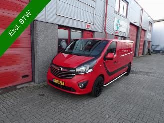 ocasión vehículos comerciales Opel Vivaro 1.6 CDTI L2H1 DC Edition EcoFlex 3 zits airco 2015/1