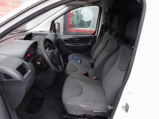 Peugeot Expert 227 2.0 HDI L1H1 Profit+ airco 3 zits picture 8