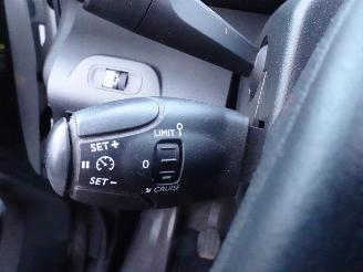 Peugeot Partner 1.5 BlueHDI Premium navi camera airco met opberglades / inrichting picture 18