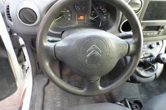 Citroën Berlingo 1.6 BlueHDI 120 Club S&S 3 zits navi clima picture 25