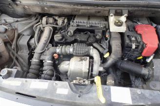 Citroën Berlingo 1.6 BlueHDI 120 Club S&S 3 zits navi clima picture 29